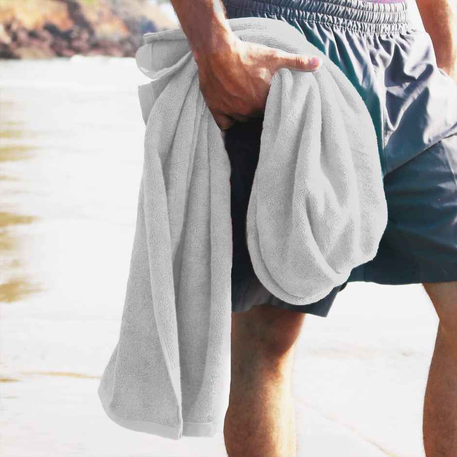 Heelium Bamboo Bath Towel Ultra Absorbent Soft & Odour-Free - Grey | 140 x 70 Cm | 600 Gsm