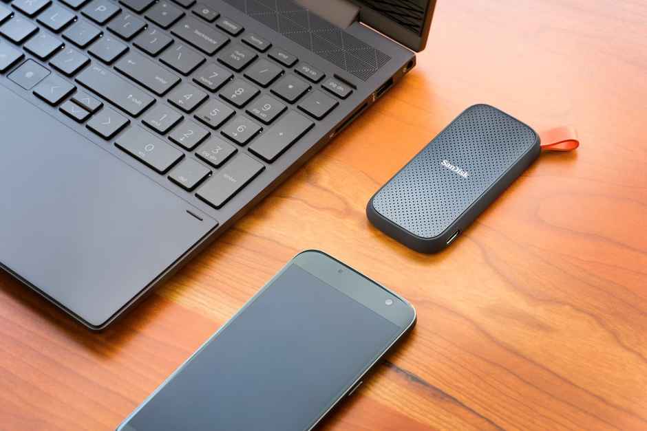 Sandisk Portable Ssd 2Tb- Up To 800Mb/S Read Speed