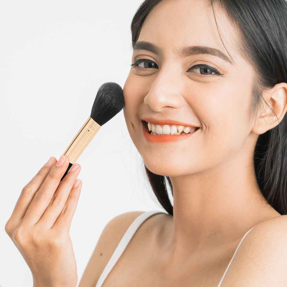 Colors Queen Soft Bristle Blusher Brush, Blending Brush for Face Makeup