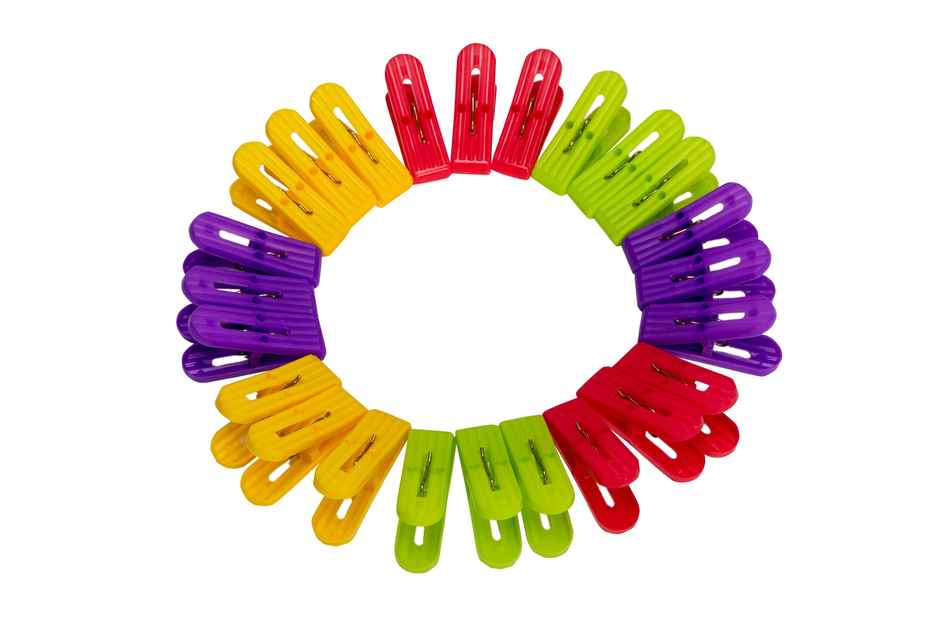 Swastik Housewares Premium Plastic Cloth Clips With Rope - 10 m | Colour May Vary
