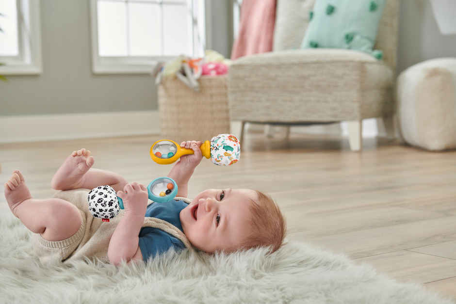Fisher Price Baby Rattle n Rock Maracas Toys for Infants 3above Months High Contrast