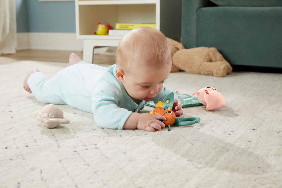 Fisher Price So Many Senses Gift Baby Sensory Toys with Fine Motor Activities