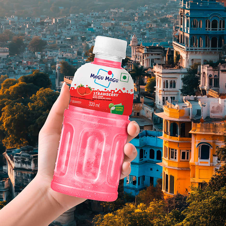 Mogu Mogu Strawberry Fruit Drink with Nata de Coco