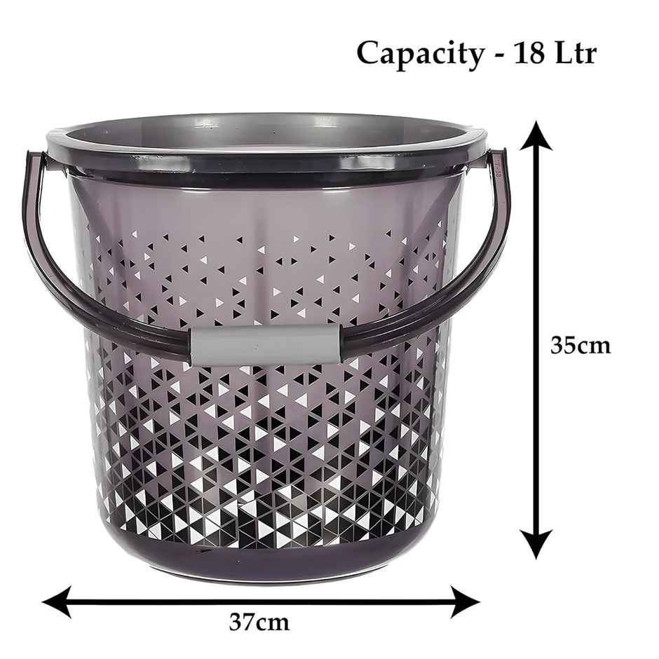 Kuber Industries Unbreakable Plastic Triangle Print Bucket with Handle | 18 L (Black)
