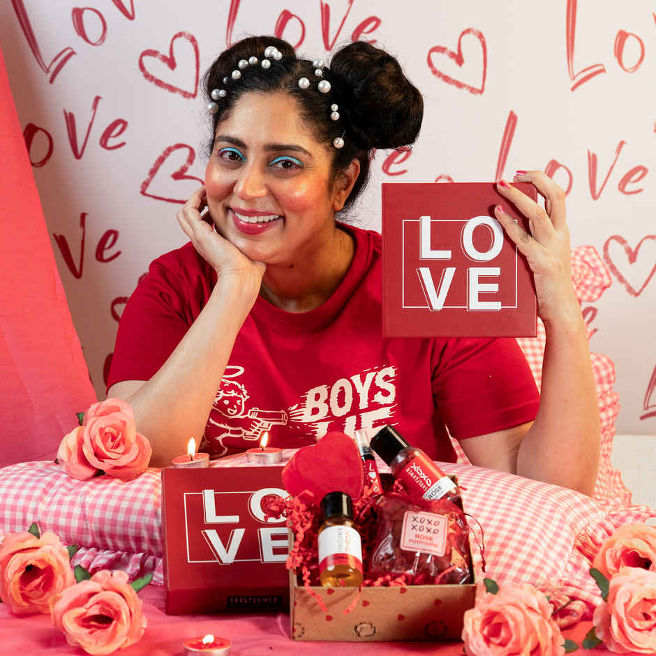 Love Is In The Air | Love & Care Hamper | Soulflower