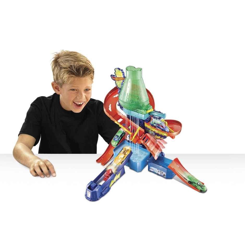 Mattel Hot Wheels Color Shifters Science Lab With 1:64 Scale Cars, Track, Waterfall Ages 3 And Older
