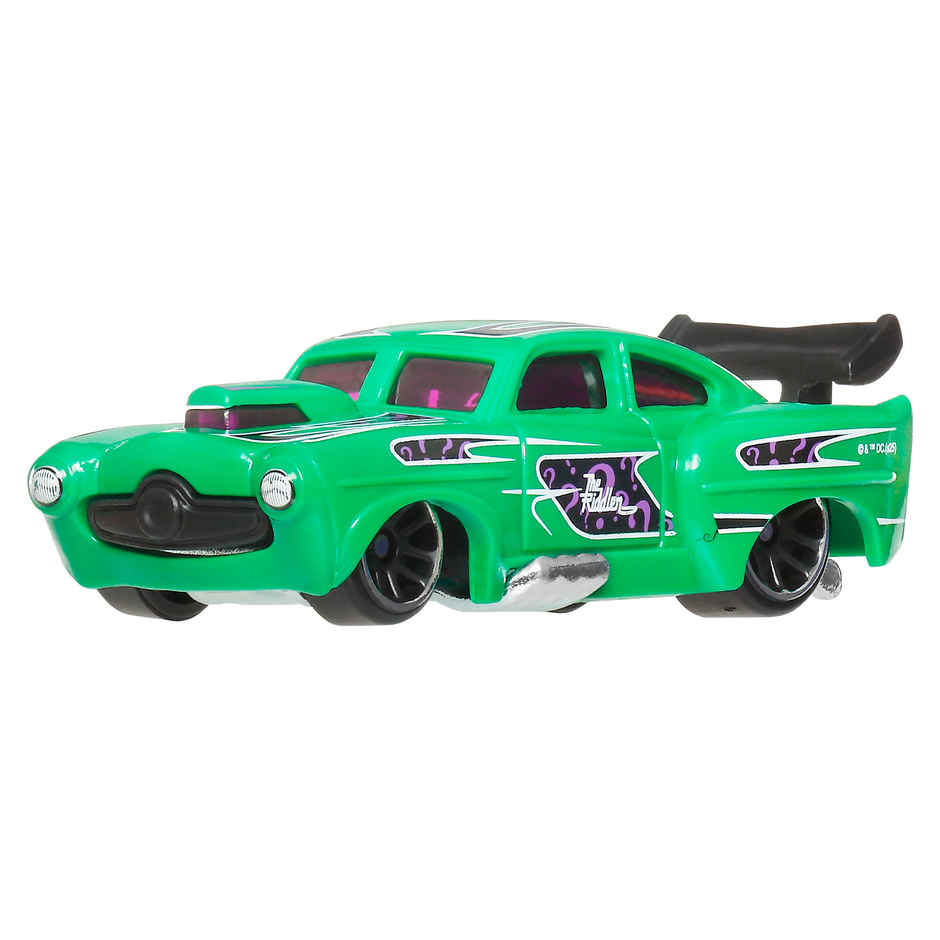 Hot Wheels Batman Themed Toy Car | Batman Jaded | 1:64 Scale Die-Cast Vehicle | Popular Hero or Villain Casting from the Global Franchise
