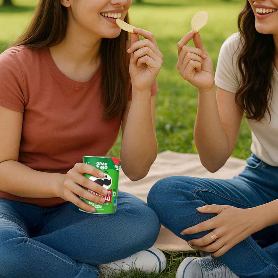 Pringles Potato Chips | Sour Cream & Onion