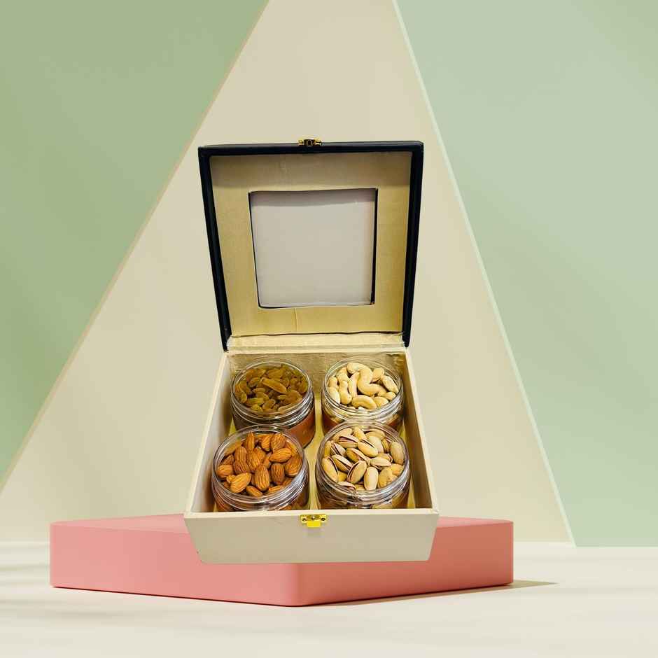 Sindhi Dry Fruit Premium Dry Fruits Gift Box