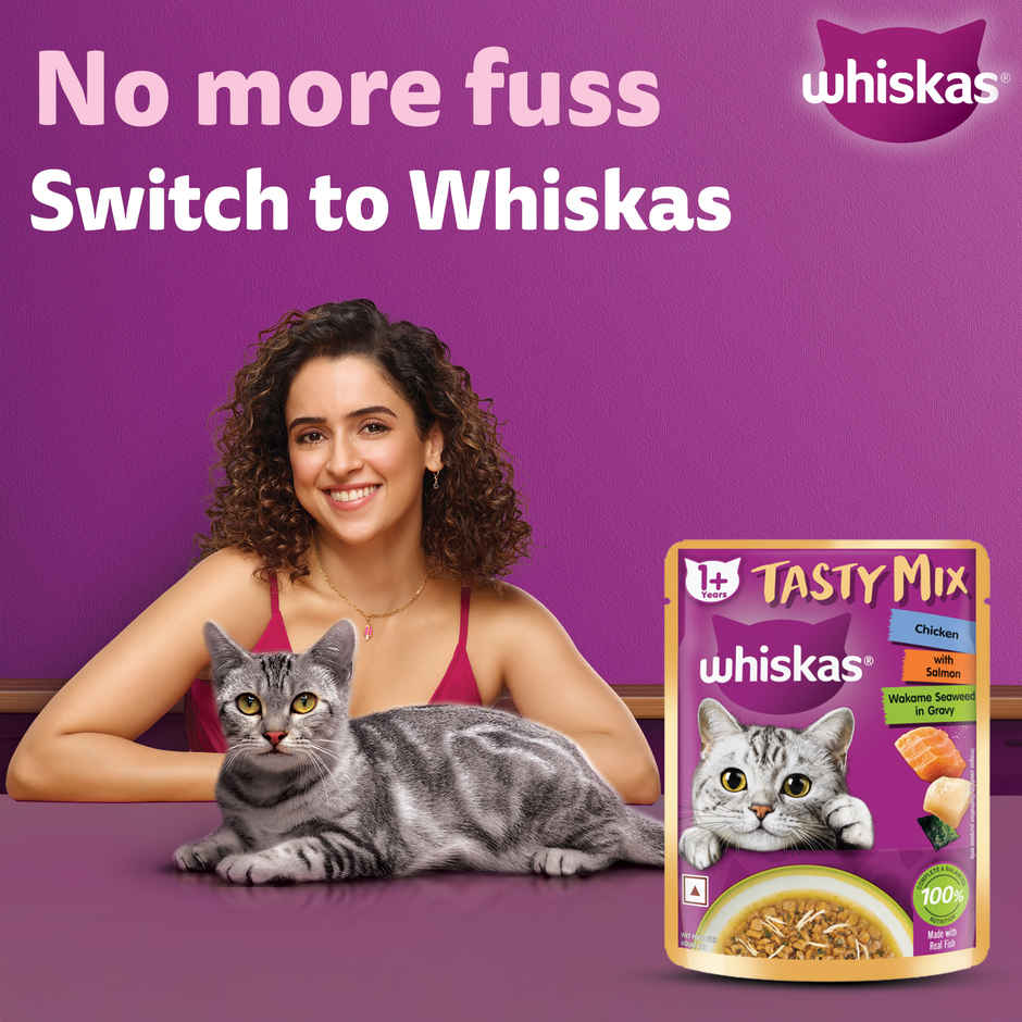 Whiskas Tasty Mix Adult Chicken with Salmon, Wakame Seaweed in Gravy Wet Cat Food