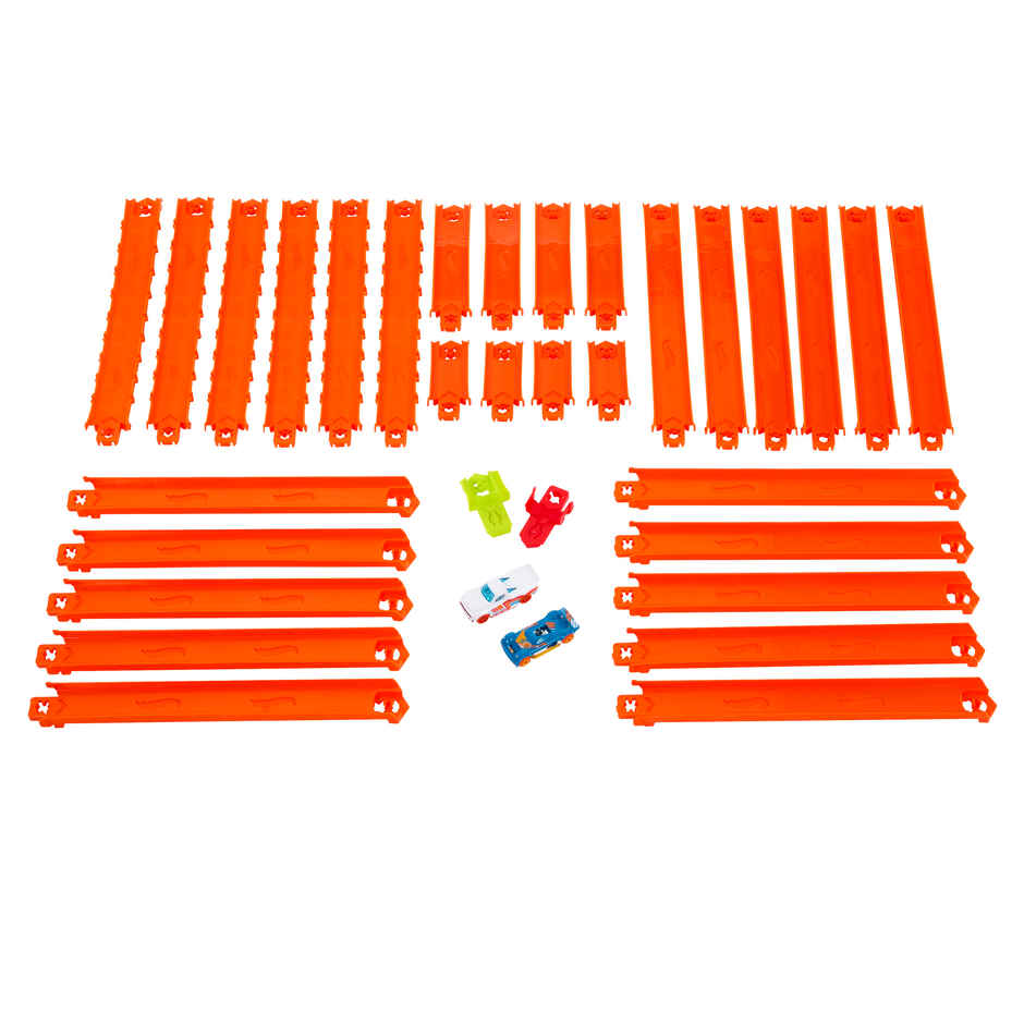 Hot Wheels Track Creator Deluxe Track Pack with Cars