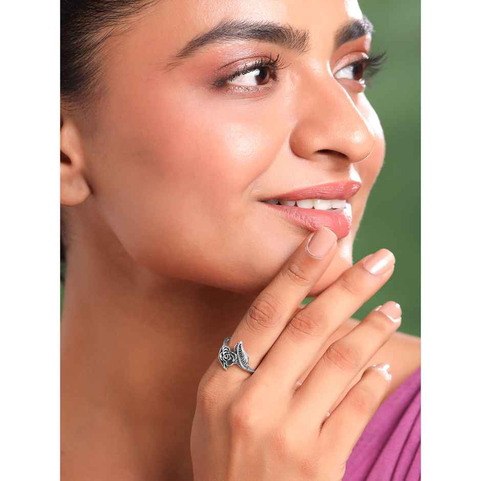 Yellow Chimes 4 Pcs Oxidised Ring Set for Women, Boho Vintage Floral Rings