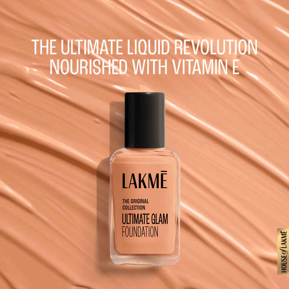 Lakme FOREVER MATTE FOUNDATION for Superior Coverage, Vit E, lightweight & water-resist Pearl