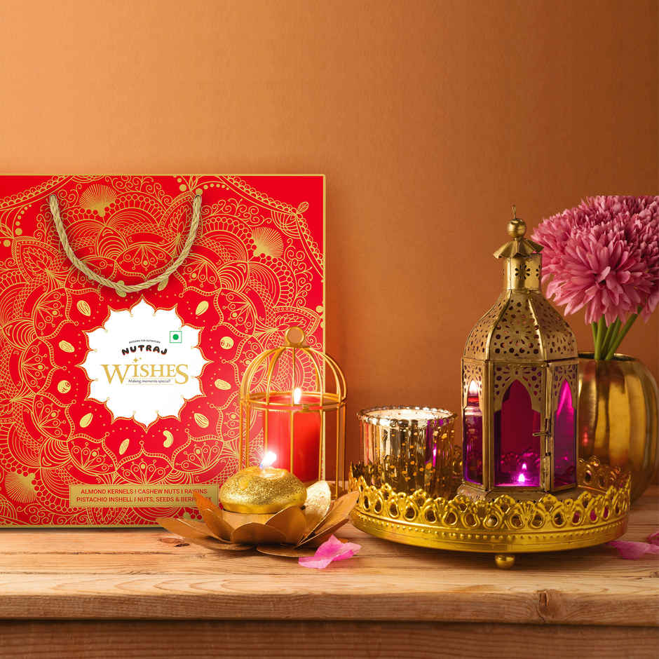 Nutraj Wishes Gift Box With Candles