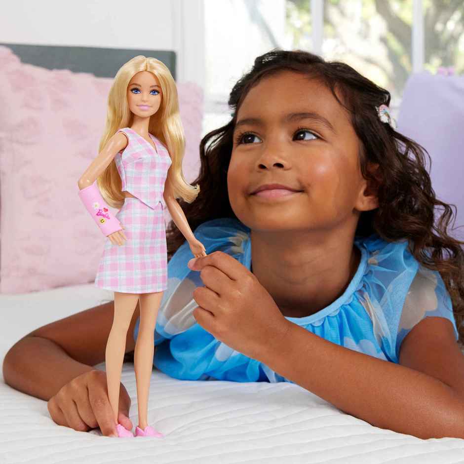 Barbie Fashionistas Doll 243 with Pink Arm Cast and Plaid Top and Skirt Blonde