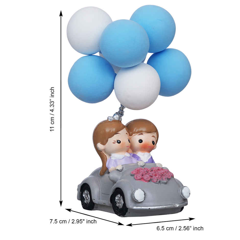eCraftIndia Romantic Couple Statue with Balloon on a Car Decorative Showpiece