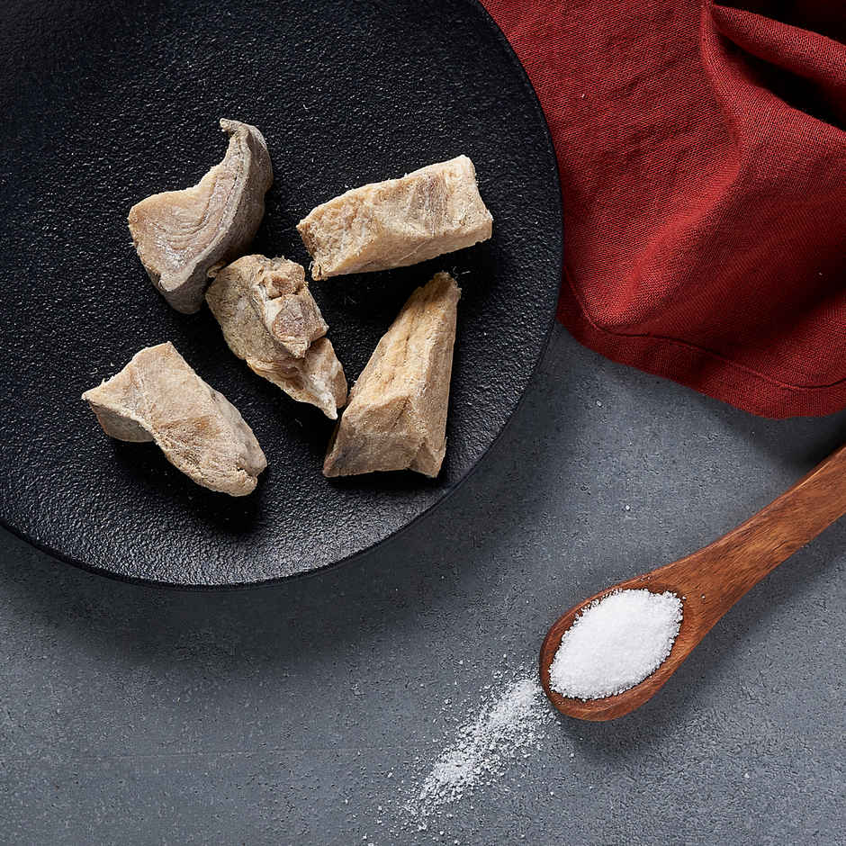 Granny's Village Dry Fish Shark Cubes