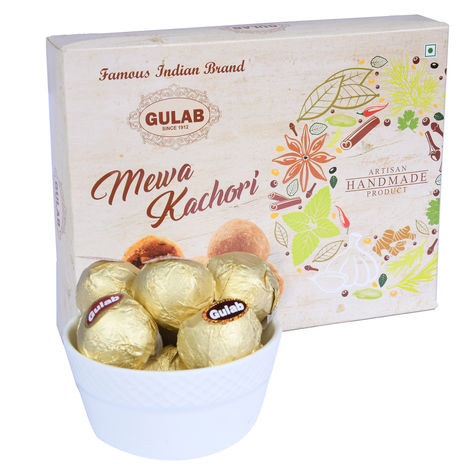 Gulab Mawa Kachori Matthi