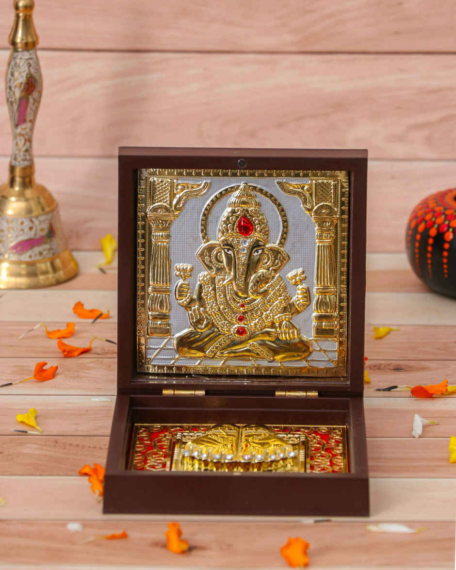 House of Wemy Golden Lord Ganesha - Charan Paduka Brown Box | Medium