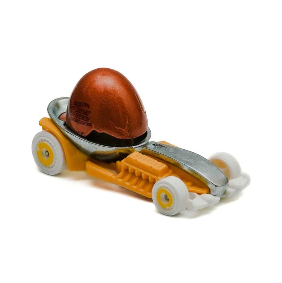 Hot Wheels Worldwide Basic Car HW EGGSHELLRACER Toy Car for Kids and Collectors