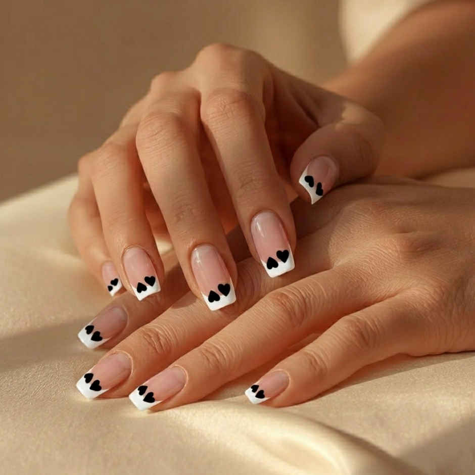 Nailinit Press On Nails Heartbreaker | Reusable False Nail Extensions with Glue Tabs