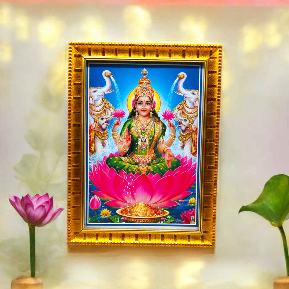 Lakshmi Photo | Traditional & Authentic | Svasti