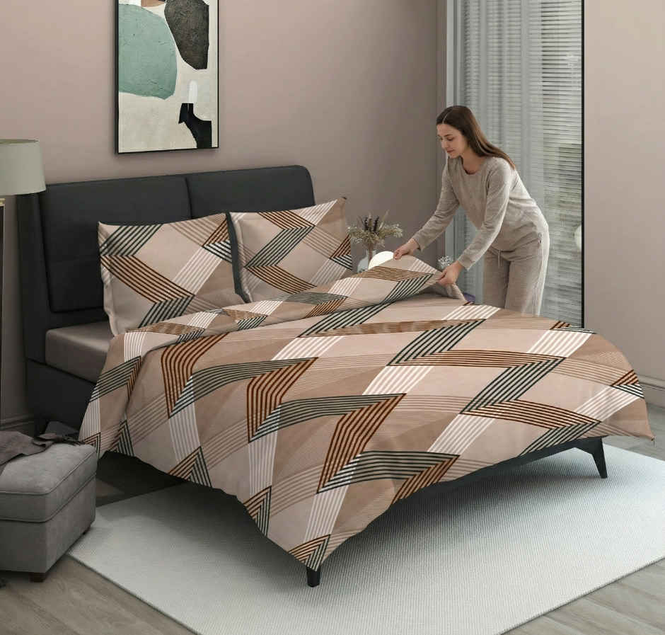 Dream Living 135 GSM Double Bedsheet Set |220 x 250 cm| With 2 Pillow Covers