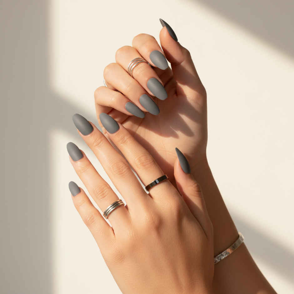 Nailinit Ash Grey Press On Nails