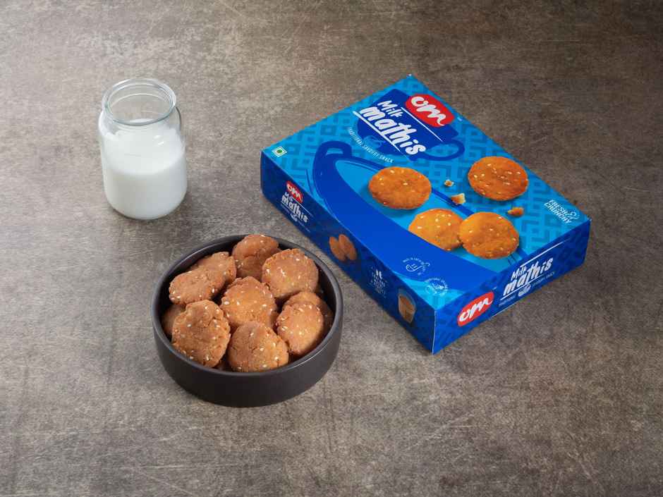 OM Sweets & Snacks Milk Mathis