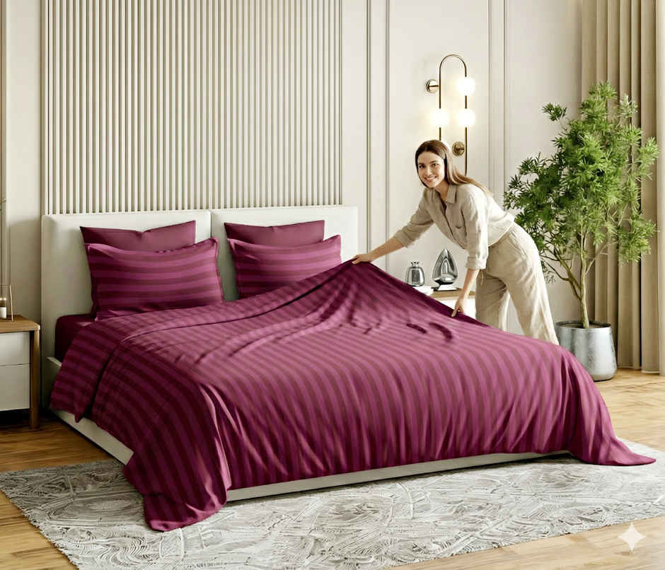 Dream Living Stripe King Bedsheet Set |275 x 275 cm| With 2 Pillow Covers