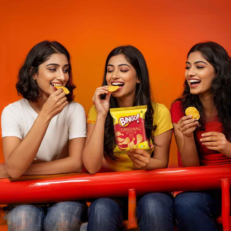 Bingo! Original Style Chilli Sprinkled | Flat Cut Spicy Potato Chips Pack for Snacks