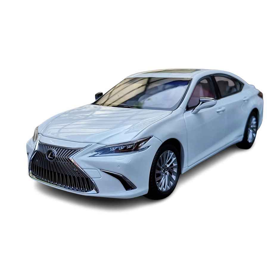 MSZ Licensed 1:32 Lexus Die-cast Vehicle