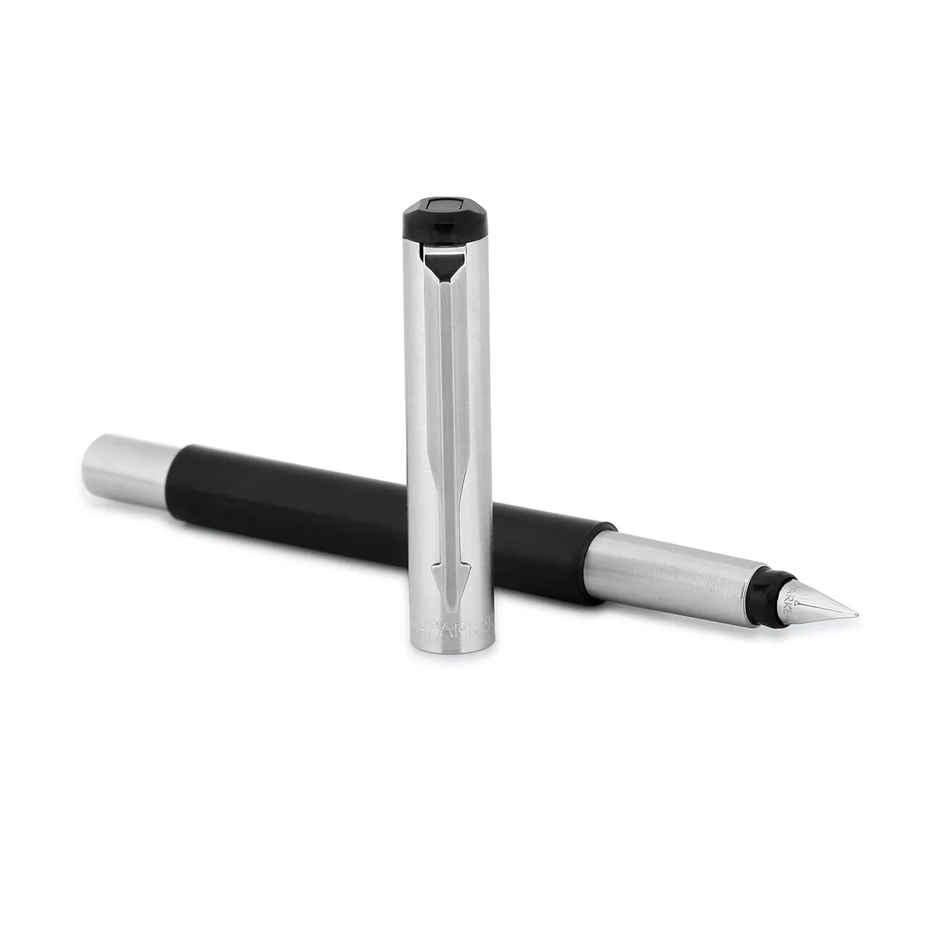 Parker Vector Metallix Fountain Pen | Fine Nib | Black Body | Gift Set