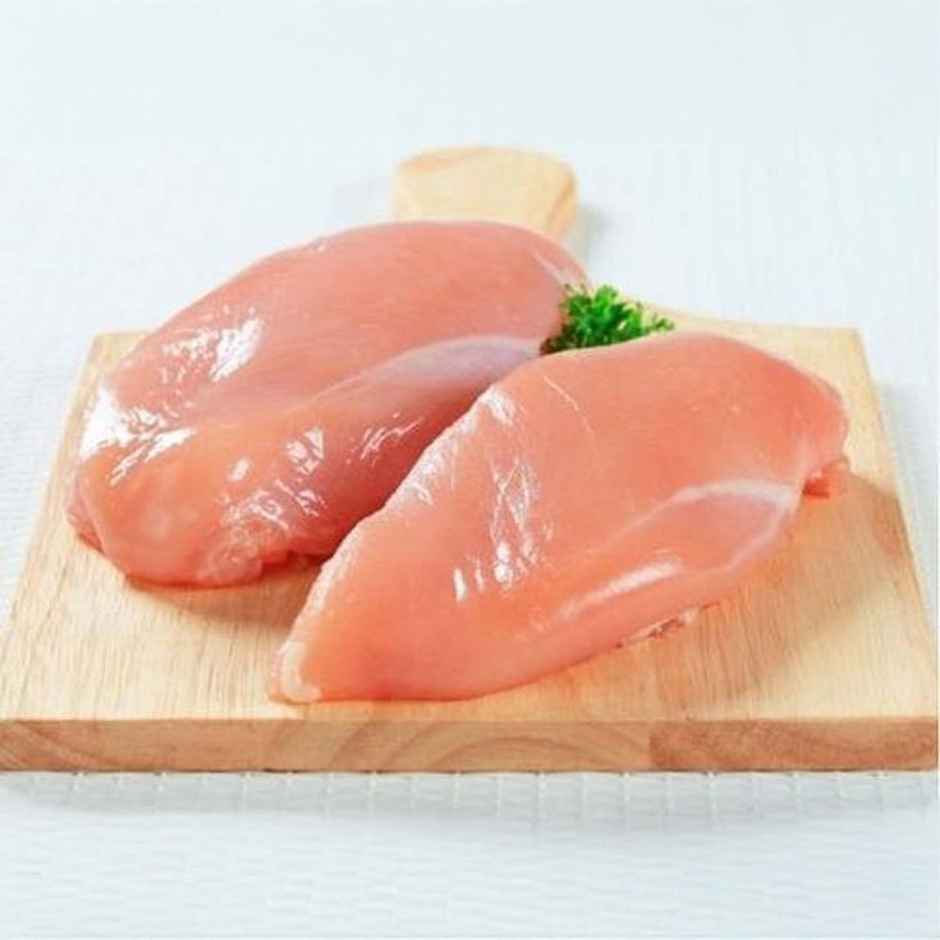 Deli Chic Chicken Breast Boneless Freshly Frozen