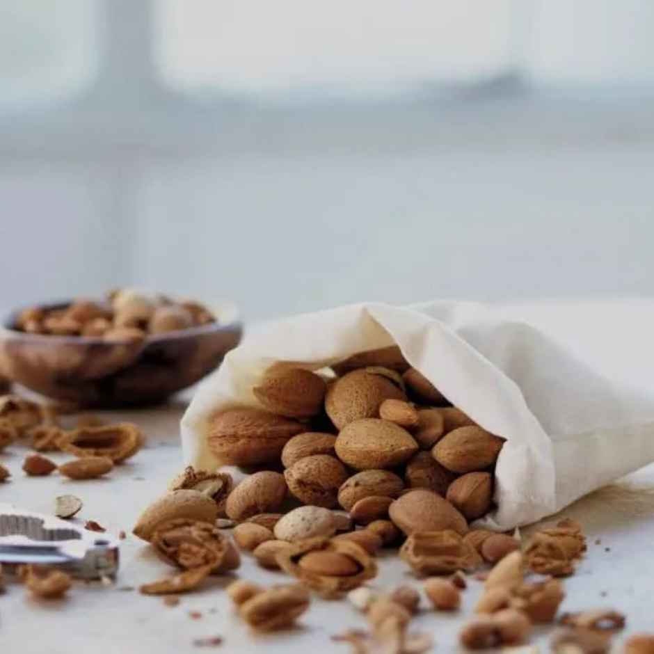 The Body Shop Almond Milk Shower Cream