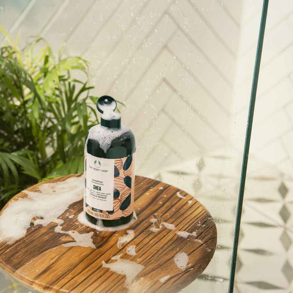 The Body Shop Shea Intense Repair Shampoo