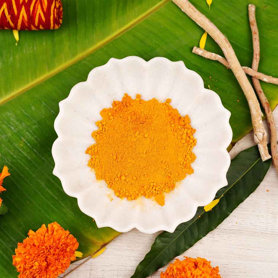 Pila Chandan Tika Powder | ServDharm