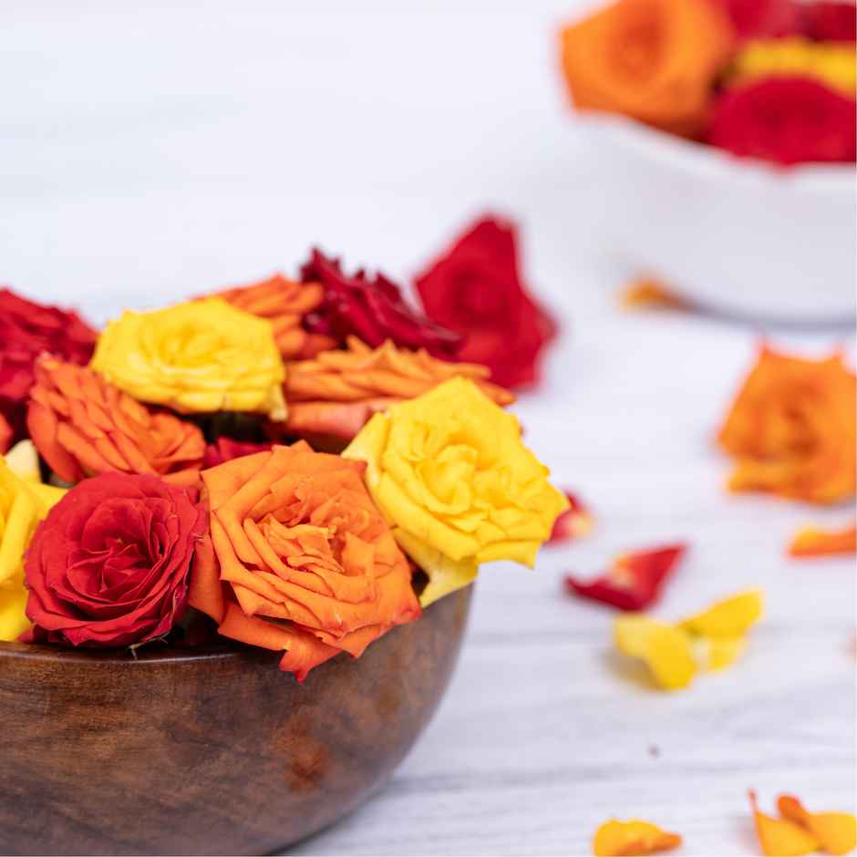 Betel Leaves (Pan)(10pc), Hoovu Fresh Jasmine Flowers(100gms) & Marigold(100gms) Combo