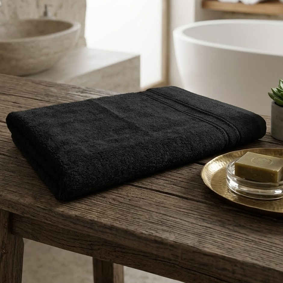 Welspun 100% Cotton Quik Dry Black Bath Towel For Men And Women