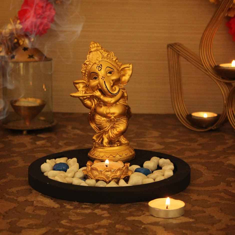 Tied Ribbons Ganesh Idol Statue Showpiece With Tray (15 Cm)