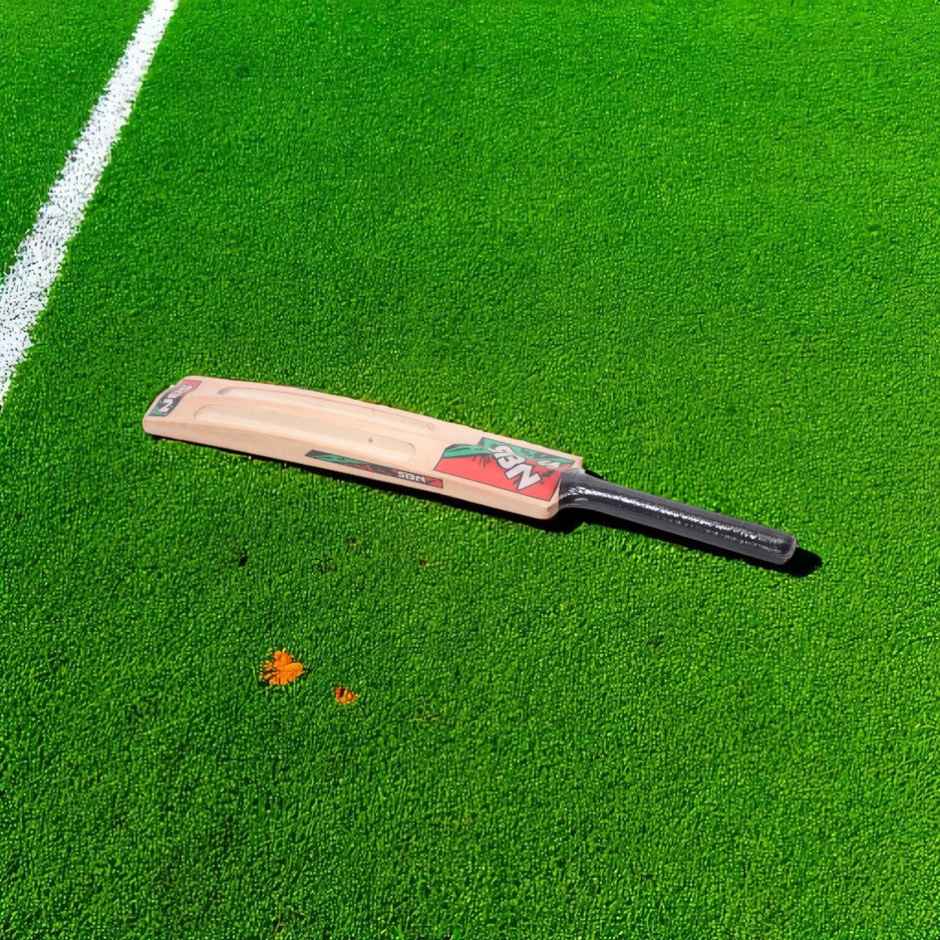 Classic Classic Scoop Wooden Bat No 5 (Color & Design may Vary)