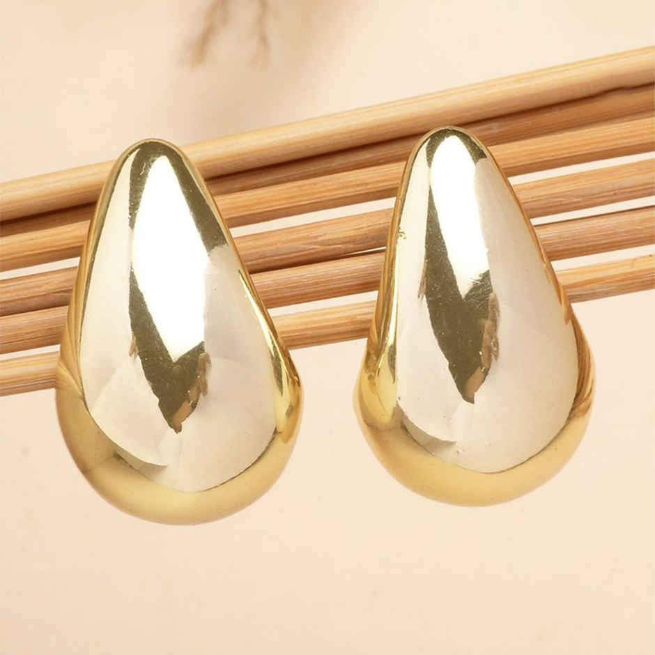 Karatcart Women's Stud Earrings Gold One Size | 33038921