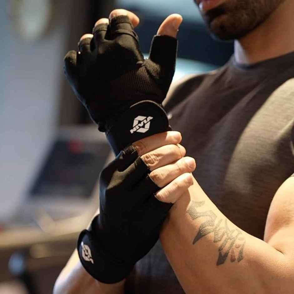 Nivia Enduro Cross Training Gloves | Medium Size | Black