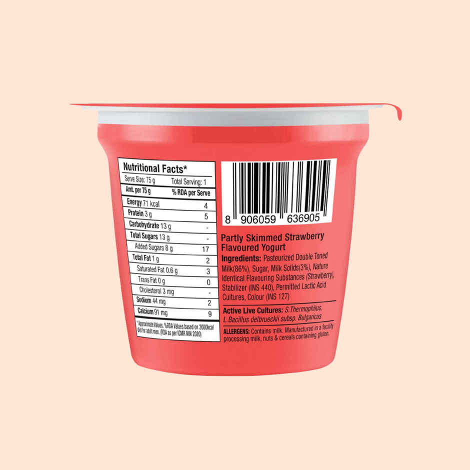 Epigamia Strawberry Flavoured Yogurt