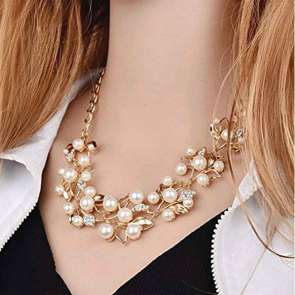 YouBella Stylish Latest Design Necklace Set Jewellery Set for Women (Golden)
