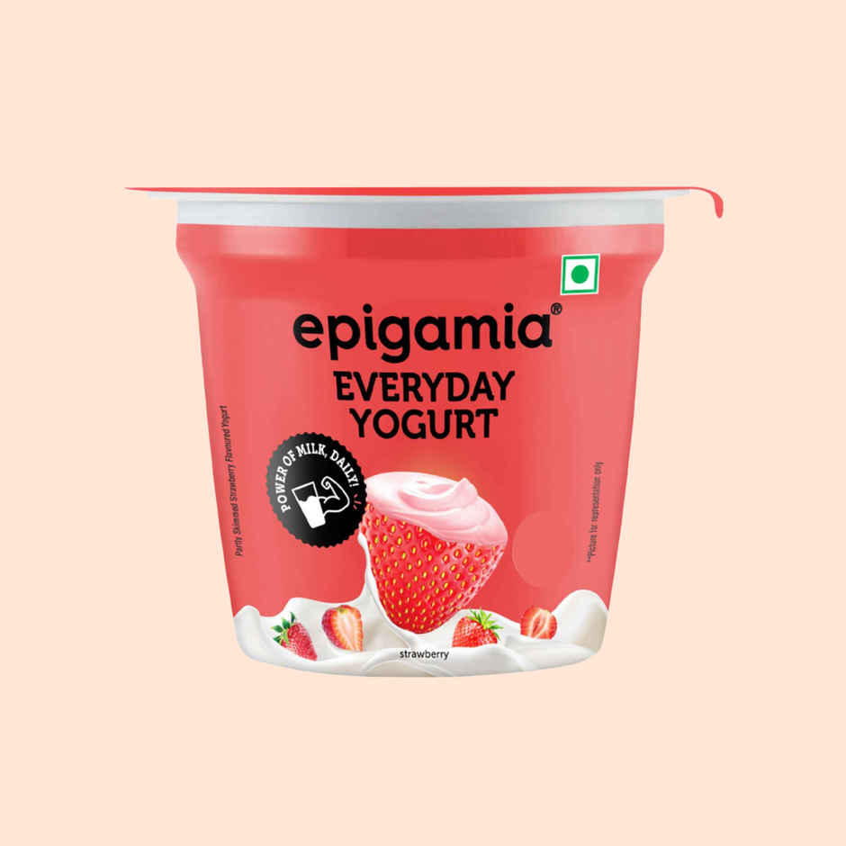 Epigamia Strawberry Flavoured Yogurt