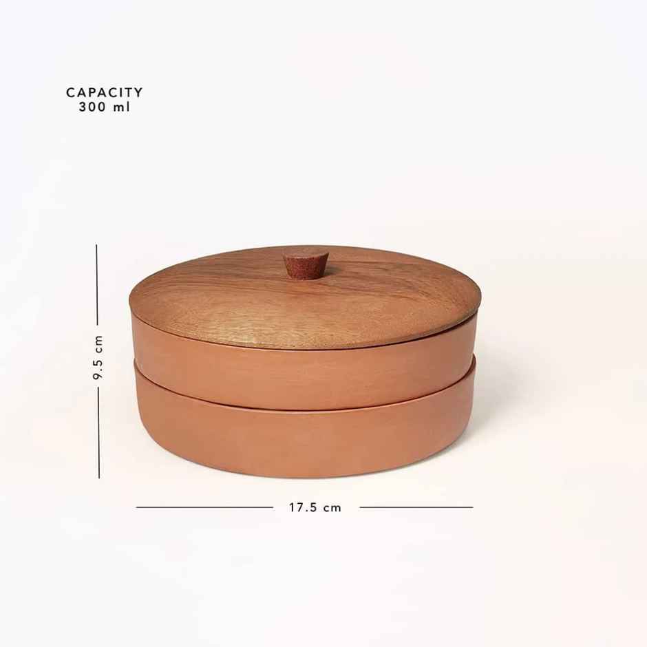 Ellementry Terracotta Sprouter With Wooden Lid