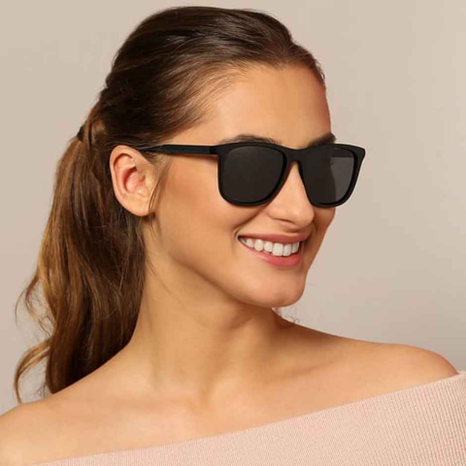 Vincent Chase By Lenskart Unisex Polycarbonate Wayfarer Sunglasses | Black - L