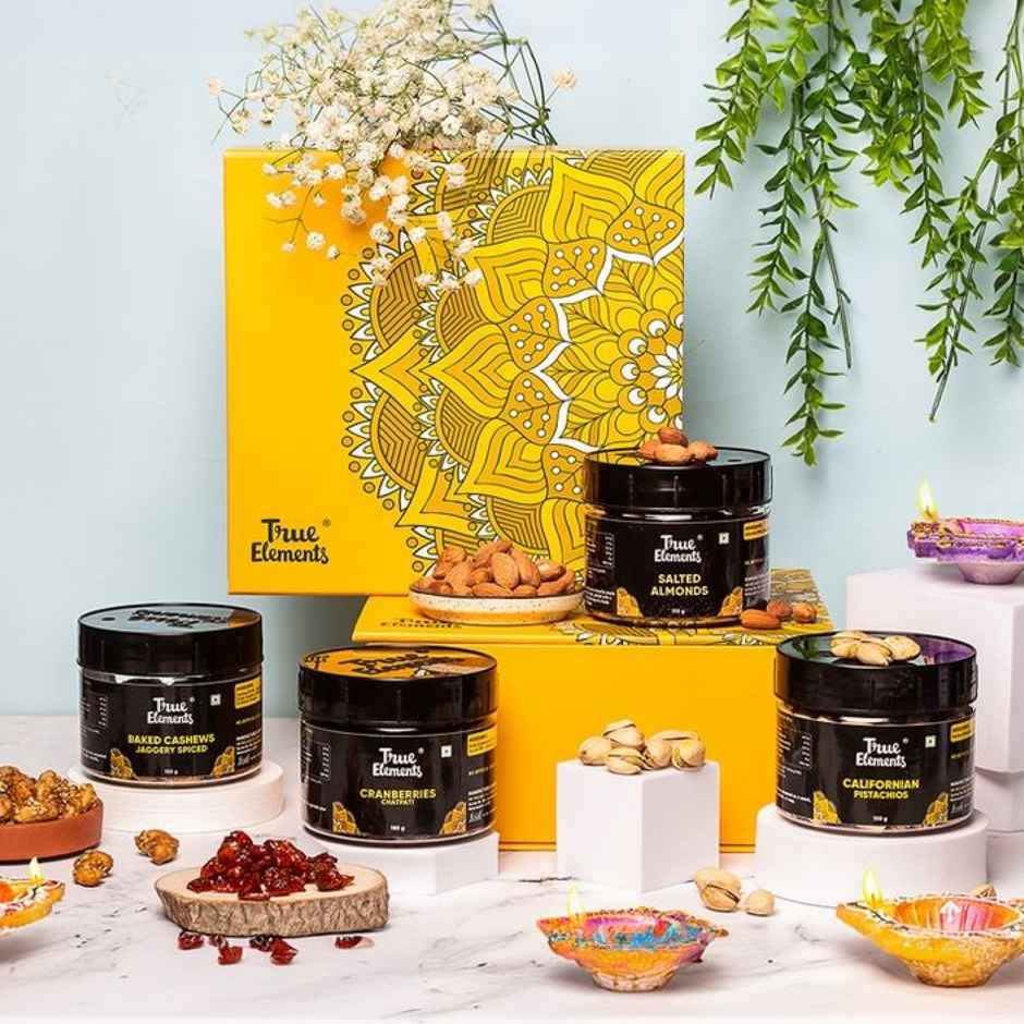 True Elements Diwali Festive Exquisite Berries & Nuts Dryfruit Gift Hamper