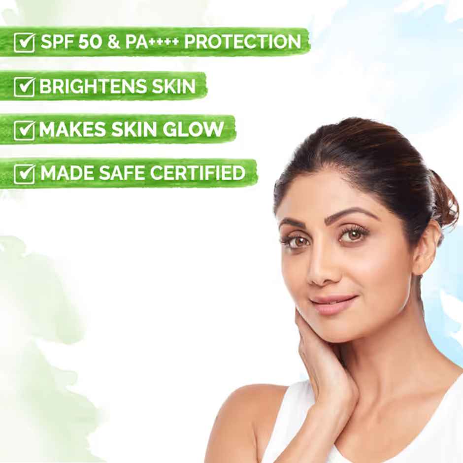 Mamaearth Vitamin C Daily Glow Sunscreen With Turmeric For Tan Protection & Glow SPF50 PA++++